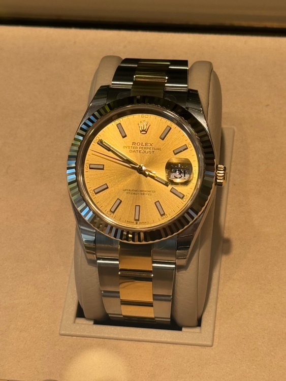 ロレックス デイトジャスト （高級時計）の商品画像 - 査定依頼日：2025年11月9日 - 最高査定価格：2,450,000円