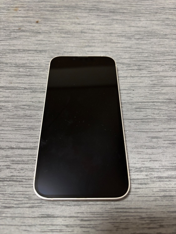 iPhone１３（スマホ）の商品画像 - 査定依頼日：2026年8月8日 - 最高査定価格：38,500円