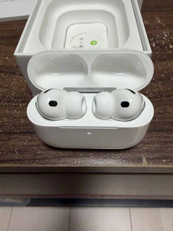 AirPods pro 3（オーディオ・スピーカー）の商品画像 - 査定依頼日：2026年9月23日 - 最高査定価格：19,100円
