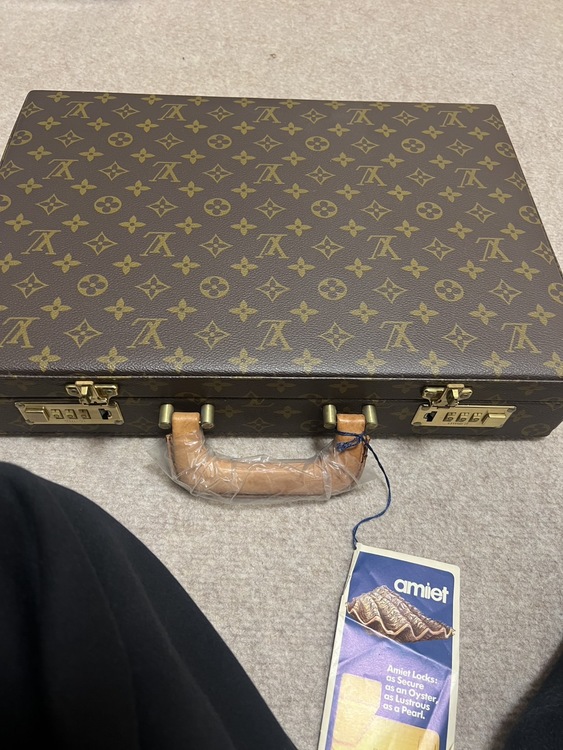 ルイヴィトン モノグラム （ブランドバッグ）の商品画像 - 査定依頼日：2026年2月15日 - 最高査定価格：180,000円