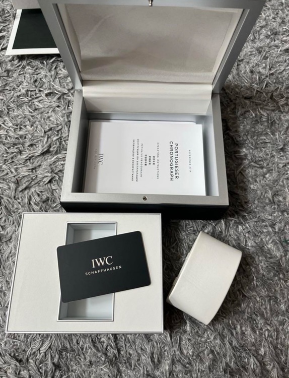 IWC ポルトギーゼ （高級時計）の商品画像 - 査定依頼日：2025年9月16日 - 最高査定価格：500,000円