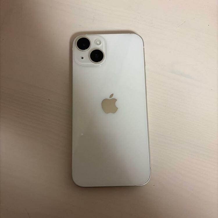 iPhone１６（スマホ）の商品画像 - 査定依頼日：2026年8月6日 - 最高査定価格：70,000円