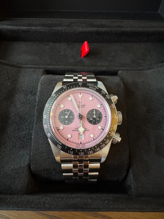 チューダー ブラックベイ 品M79360N-0019（高級時計）の商品画像 - 査定依頼日：2025年10月18日 - 最高査定価格：1,340,000円