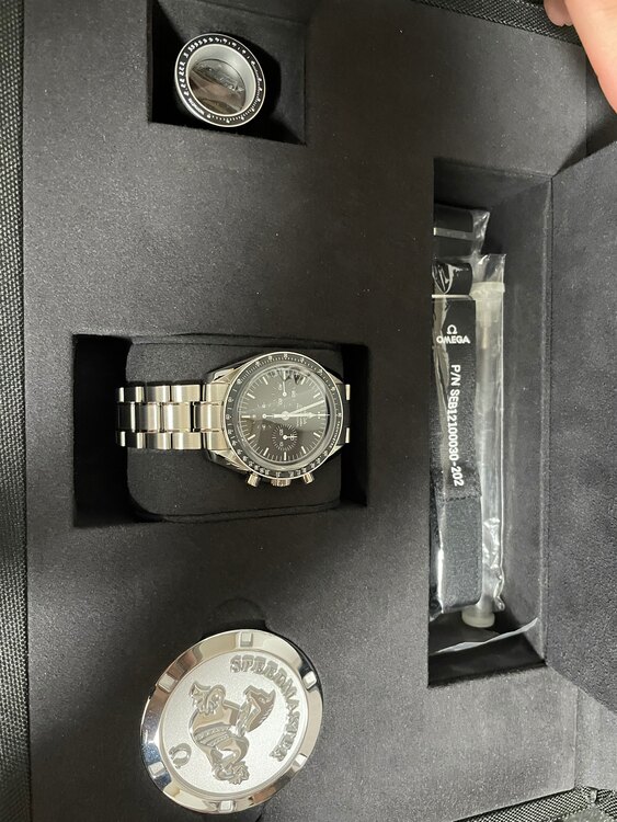 オメガスピードマスター プロフェッショナル（高級時計）の商品画像 - 査定依頼日：2025年1月9日 - 最高査定価格：550,000円
