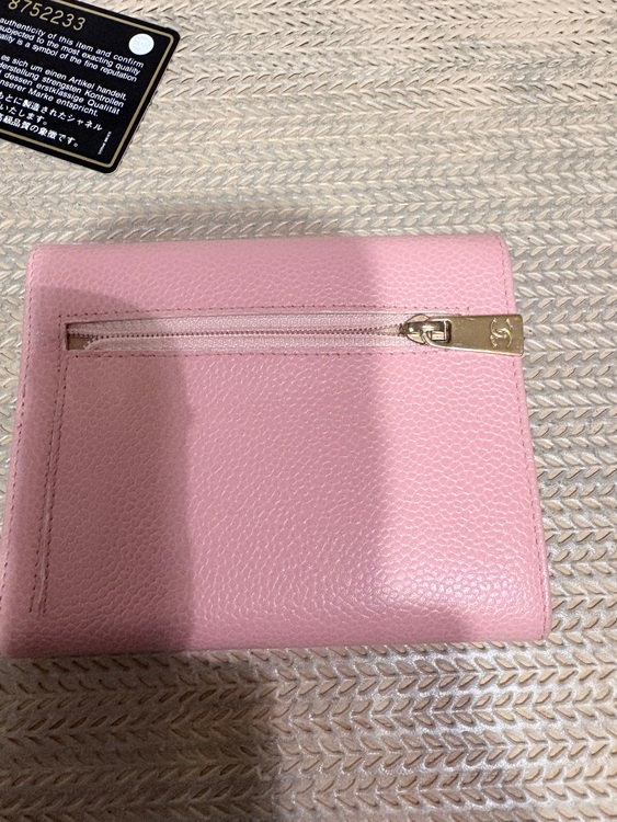 財布（ブランド財布・小物）の商品画像 - 査定依頼日：2025年11月19日 - 最高査定価格：25,000円