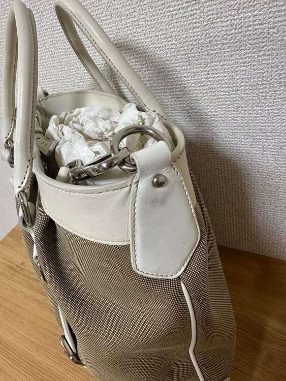 プラダ  （ブランドバッグ）の商品画像 - 査定依頼日：2025年2月24日 - 最高査定価格：18,000円