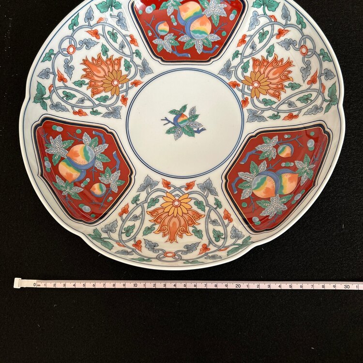 有田焼　其泉窯　草花果実文　盛皿　化粧箱有り（食器）の商品画像 - 査定依頼日：2025年3月27日 - 最高査定価格：2,000円