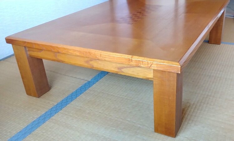 テーブル（家具・寝具）の商品画像 - 査定依頼日：2026年2月17日 - 最高査定価格：3,000円