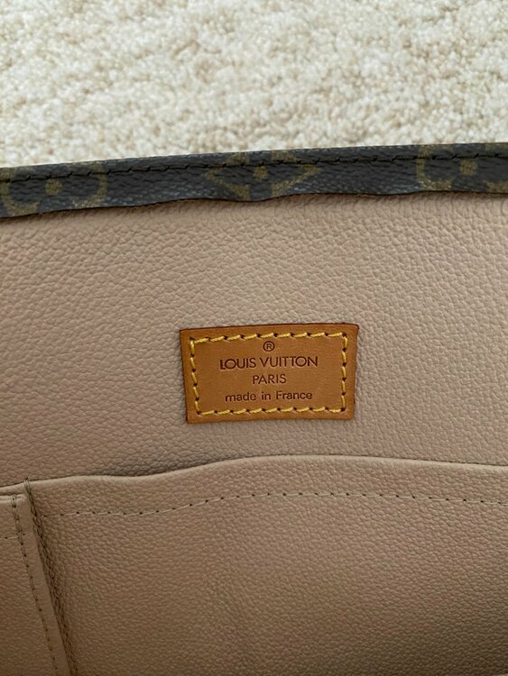 サックプラ　トートバッグ　M51140（ブランドバッグ）の商品画像 - 査定依頼日：2026年4月1日 - 最高査定価格：110,000円