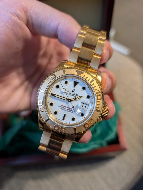 ロレックス ヨットマスター t259250（高級時計）の商品画像 - 査定依頼日：2025年8月25日 - 最高査定価格：3,450,000円