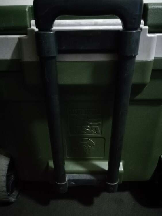 IGLOOクーラーボックス60（アウトドア用品）の商品画像 - 査定依頼日：2024年11月9日