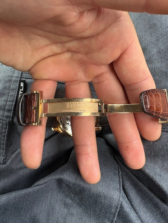 IWC ポルトギーゼ （高級時計）の商品画像 - 査定依頼日：2025年8月6日 - 最高査定価格：1,480,000円