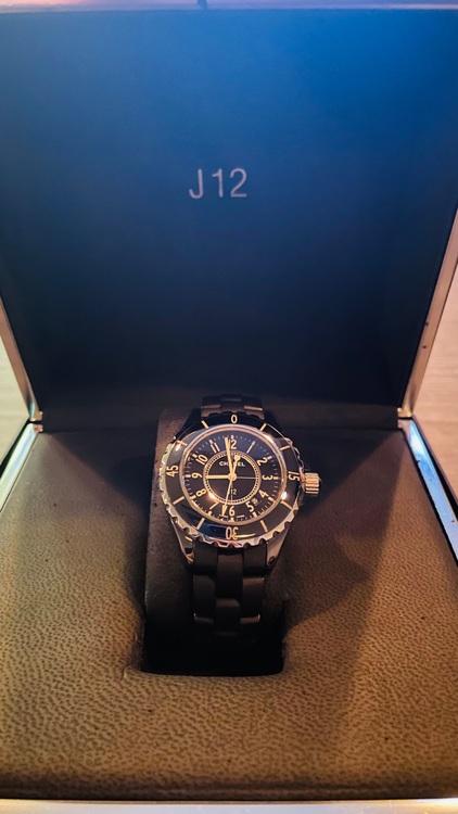 シャネル J12 （高級時計）の商品画像 - 査定依頼日：2025年9月11日 - 最高査定価格：200,000円