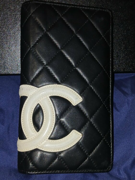 シャネルカンボンライン二つ折財布A26717（ブランド財布・小物）の商品画像 - 査定依頼日：2026年4月2日 - 最高査定価格：40,000円