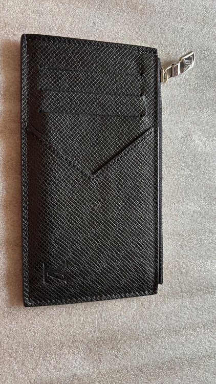 ルイヴィトン タイガ （ブランドバッグ）の商品画像 - 査定依頼日：2026年3月11日 - 最高査定価格：40,000円