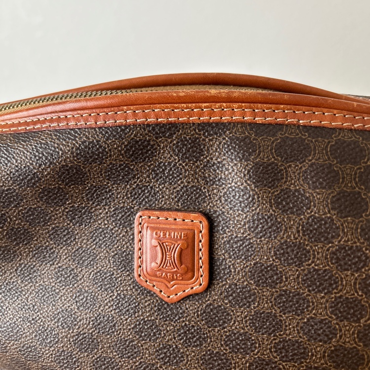 セリーヌ  （ブランドバッグ）の商品画像 - 査定依頼日：2026年4月15日 - 最高査定価格：20,000円