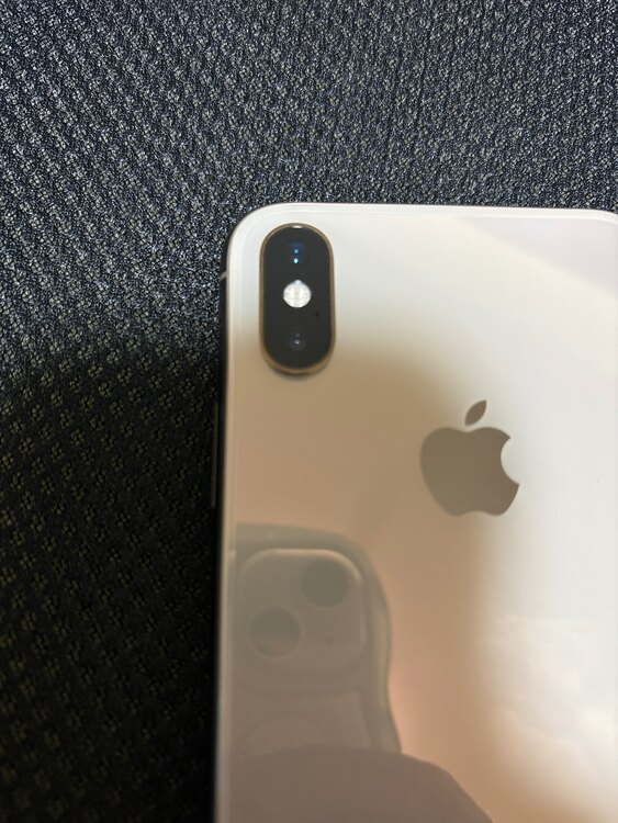 iPhoneXS（スマホ）の商品画像 - 査定依頼日：2025年3月17日 - 最高査定価格：10,000円