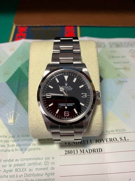 ロレックス エクスプローラー 11427（高級時計）の商品画像 - 査定依頼日：2024年12月9日 - 最高査定価格：850,000円