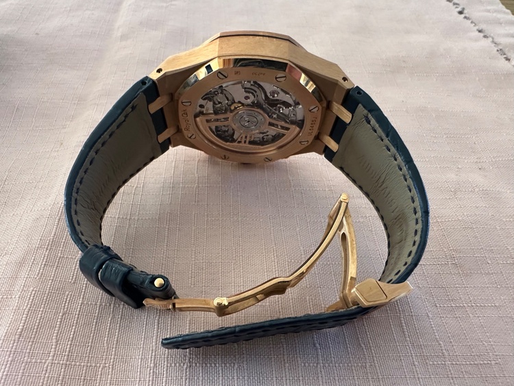 オーデマピゲ ロイヤルオーク 26240OR（高級時計）の商品画像 - 査定依頼日：2025年12月7日 - 最高査定価格：13,000,000円