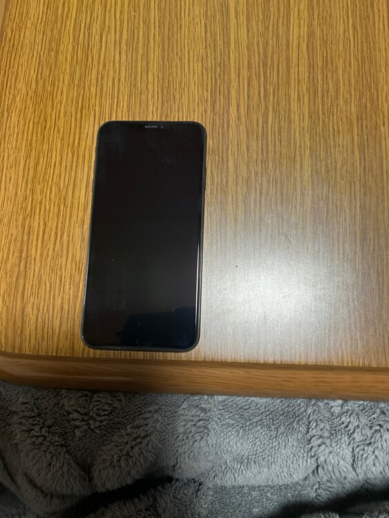 iPhone XS MAX（スマホ）の商品画像 - 査定依頼日：2025年3月17日 - 最高査定価格：15,000円