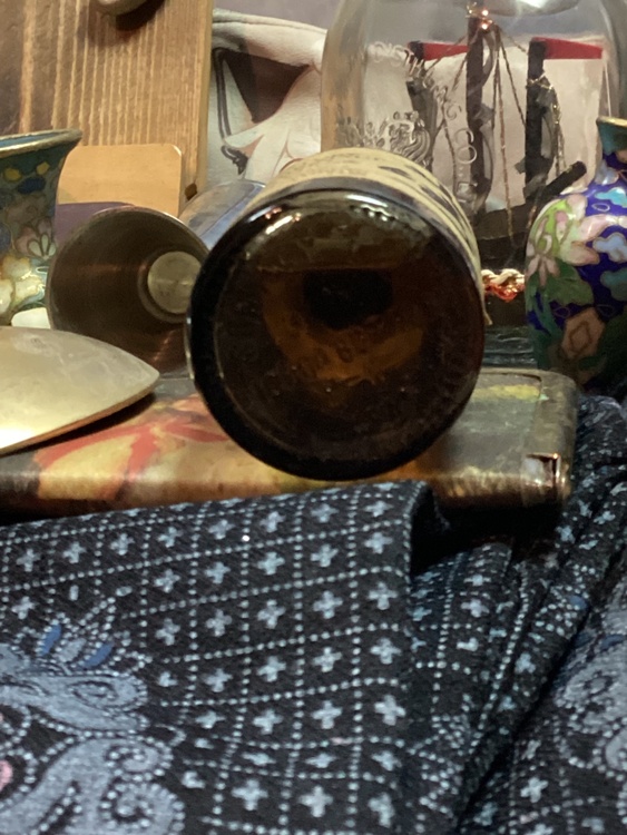 ウイスキー サントリー山崎 （お酒）の商品画像 - 査定依頼日：2026年2月6日 - 最高査定価格：3,000円