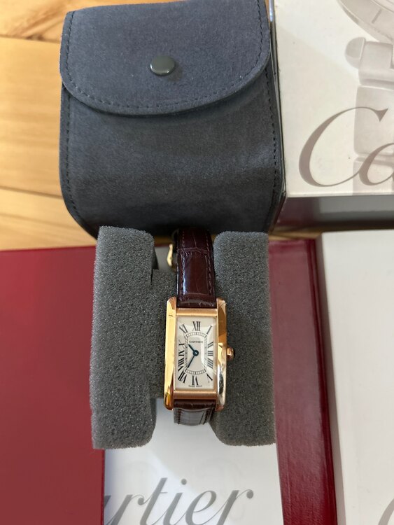 カルティエ タンク w（高級時計）の商品画像 - 査定依頼日：2025年6月1日 - 最高査定価格：700,000円