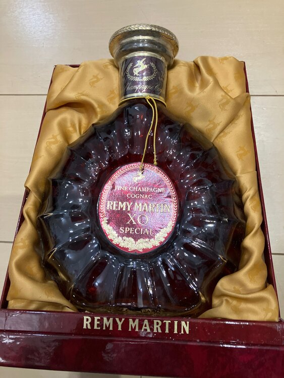 ブランデー レミーマルタン （お酒）の商品画像 - 査定依頼日：2025年2月26日 - 最高査定価格：7,000円