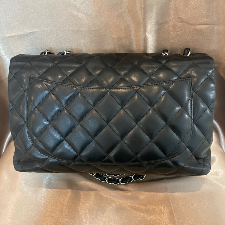 シャネル　デカマトラッセ  ラムスキン  チェーンショルダー（ブランドバッグ）の商品画像 - 査定依頼日：2025年6月8日 - 最高査定価格：400,000円