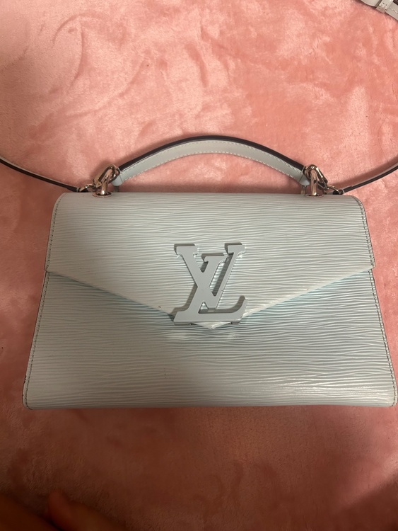 ルイヴィトン エピ （ブランドバッグ）の商品画像 - 査定依頼日：2026年2月19日 - 最高査定価格：100,000円