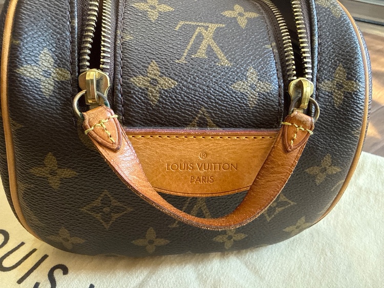 ルイヴィトン モノグラム （ブランドバッグ）の商品画像 - 査定依頼日：2026年2月22日 - 最高査定価格：58,000円