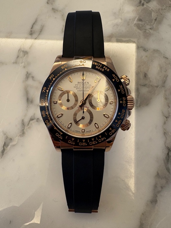 ロレックス デイトナ 116515l（高級時計）の商品画像 - 査定依頼日：2025年6月5日 - 最高査定価格：4,800,000円