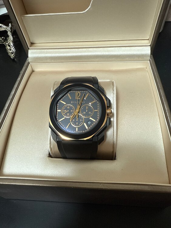 ブルガリ オクト BGO41PBBSGV（高級時計）の商品画像 - 査定依頼日：2025年3月12日 - 最高査定価格：700,000円