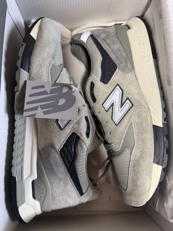 24NBNBD-FW01S  U998WT（古着・ファッション）の商品画像 - 査定依頼日：2026年3月25日 - 最高査定価格：25,000円