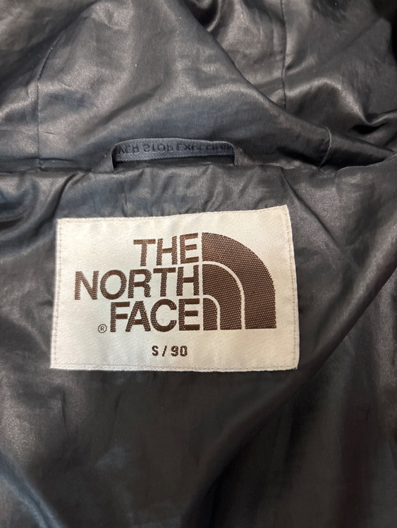 ノースフェイス　マウンテンジャケット（古着・ファッション）の商品画像 - 査定依頼日：2026年3月25日 - 最高査定価格：3,000円
