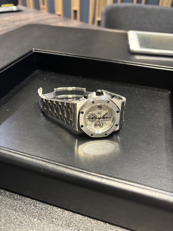 オーデマピゲ ロイヤルオーク F5047（高級時計）の商品画像 - 査定依頼日：2025年7月21日 - 最高査定価格：2,750,000円