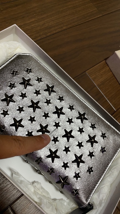 JIMMY CHOO CARNABY（ブランド財布・小物）の商品画像 - 査定依頼日：2025年7月30日 - 最高査定価格：2,000円