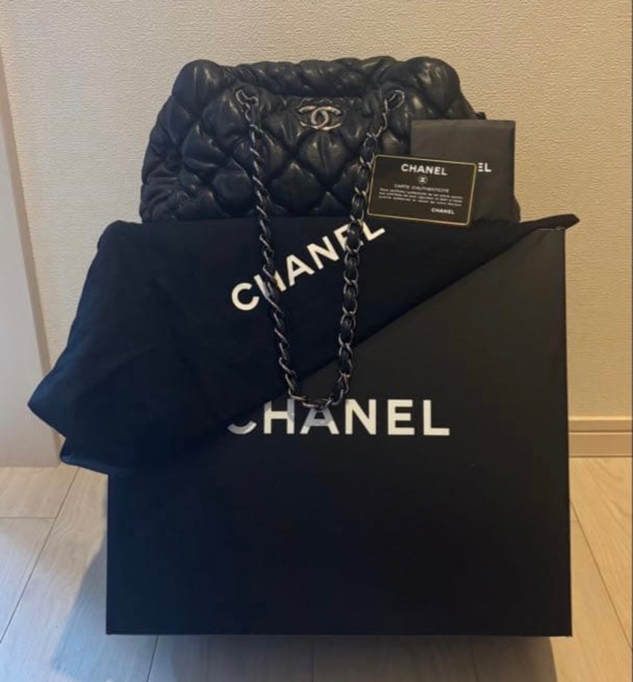 ココマーク付き キルティング チェーンショルダーバッグ（ブランドバッグ）の商品画像 - 査定依頼日：2025年10月29日 - 最高査定価格：200,000円