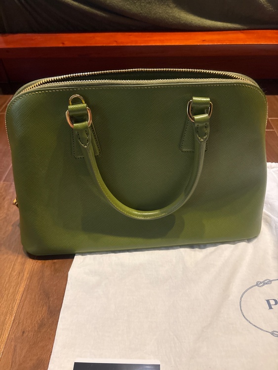 BL0837 SAFFIANO LUX EDERA（ブランドバッグ）の商品画像 - 査定依頼日：2026年8月11日 - 最高査定価格：70,000円