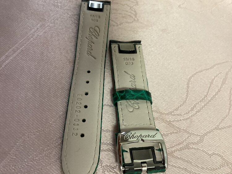 ショパール ハッピースポーツ 858（高級時計）の商品画像 - 査定依頼日：2025年4月25日 - 最高査定価格：780,000円