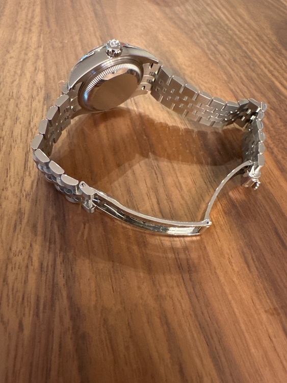 ロレックス デイトジャスト 27917（高級時計）の商品画像 - 査定依頼日：2025年11月21日 - 最高査定価格：1,600,000円