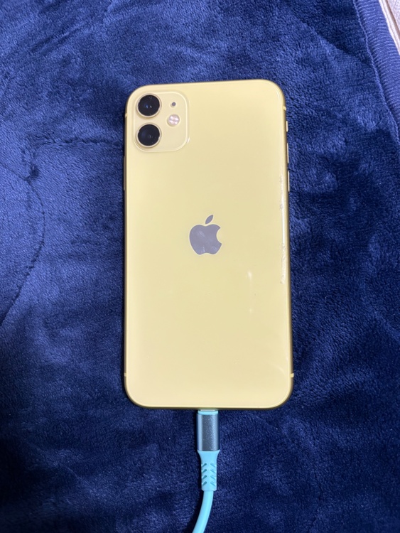 iPhone11 128GB au（スマホ）の商品画像 - 査定依頼日：2026年3月22日 - 最高査定価格：21,000円