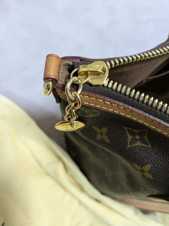 TA1173（ブランドバッグ）の商品画像 - 査定依頼日：2025年11月28日 - 最高査定価格：130,000円