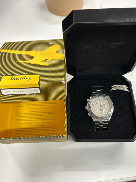 ブライトリング その他 b（高級時計）の商品画像 - 査定依頼日：2025年5月31日 - 最高査定価格：300,000円