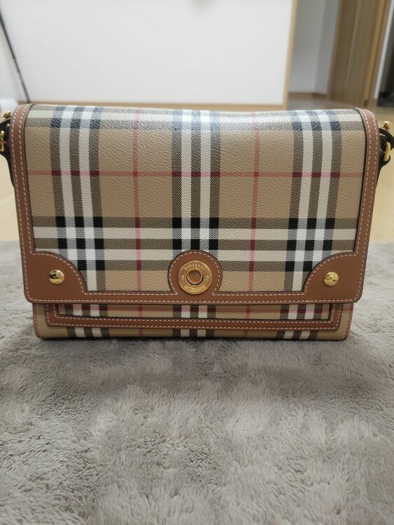 その他 バーバリー （ブランドバッグ）の商品画像 - 査定依頼日：2025年6月6日 - 最高査定価格：100,000円