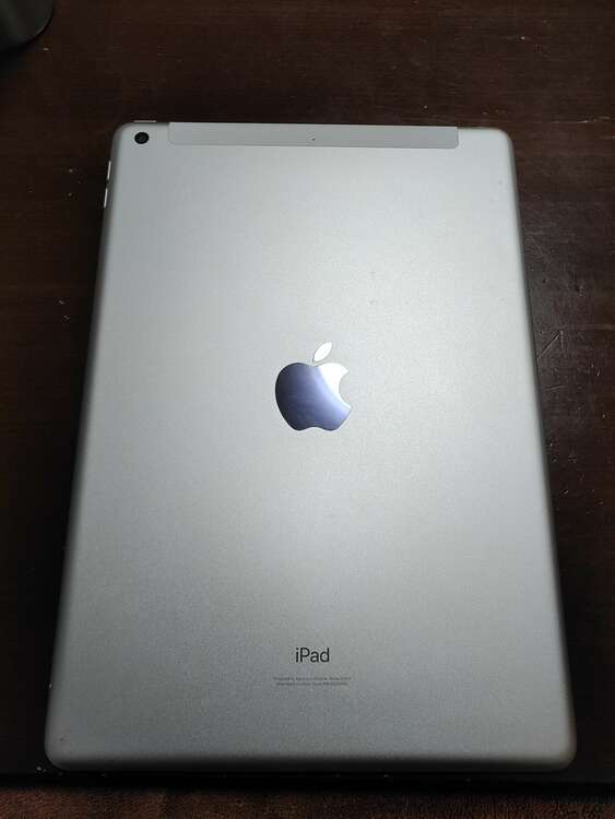 A2604（PC・タブレット）の商品画像 - 査定依頼日：2025年3月16日 - 最高査定価格：23,000円