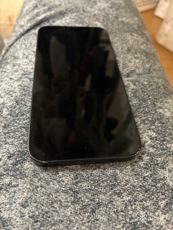 MPUD3/A（スマホ）の商品画像 - 査定依頼日：2026年9月13日 - 最高査定価格：21,000円