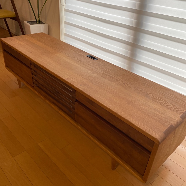 久和屋　Suite 150 TVボード Low ウォールナット・クリア（家具・寝具）の商品画像 - 査定依頼日：2026年3月29日 - 最高査定価格：5,000円