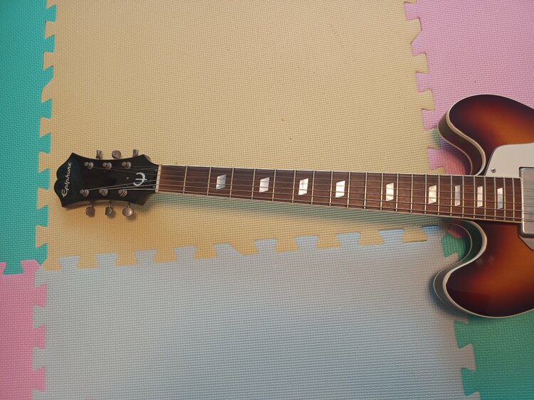 Epiphone Casino  Bigsby　1995年製（ピアノ・楽器・PA機材）の商品画像 - 査定依頼日：2026年1月4日 - 最高査定価格：160,000円