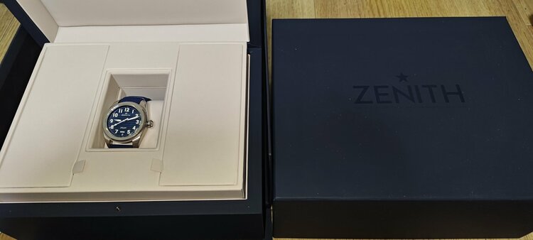 ブティック エディション パイロット オートマティック（高級時計）の商品画像 - 査定依頼日：2026年2月25日 - 最高査定価格：650,000円