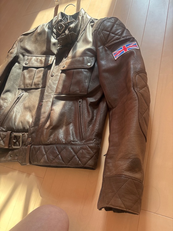 AJS バイク　ジャケット（古着・ファッション）の商品画像 - 査定依頼日：2025年8月23日 - 最高査定価格：2,000円